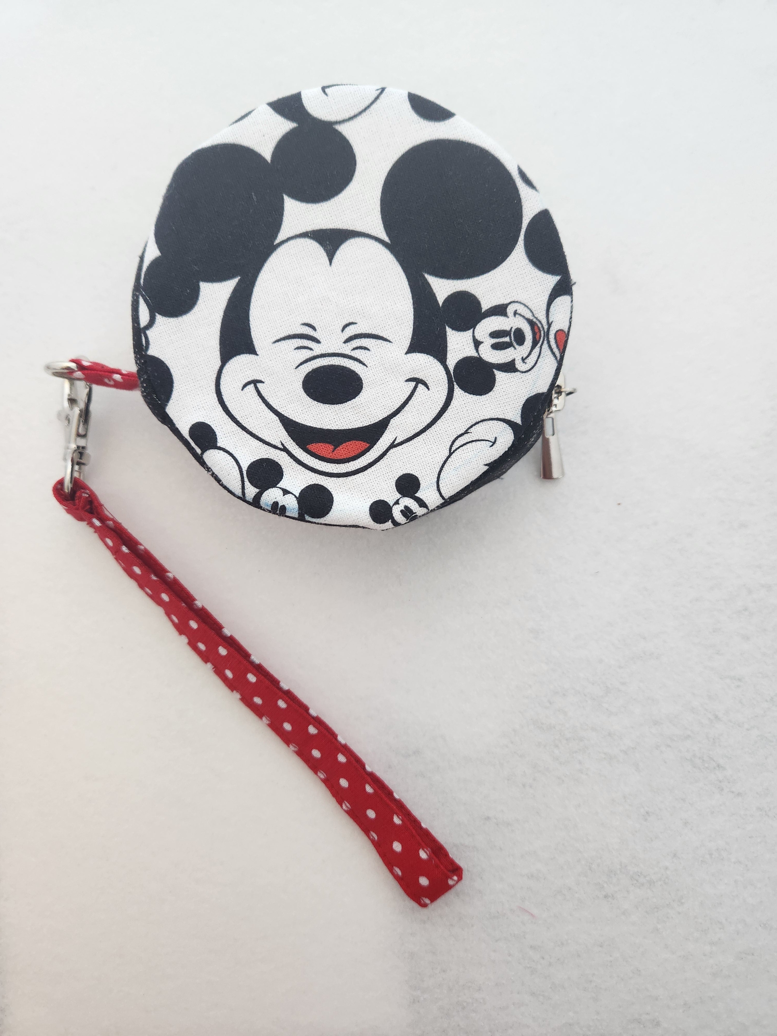Round coin purse