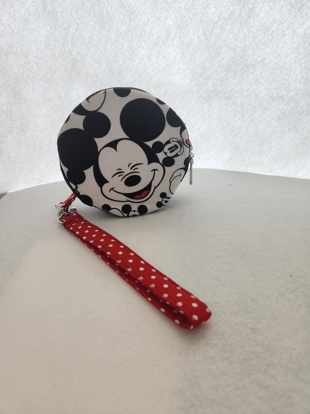 Round coin purse