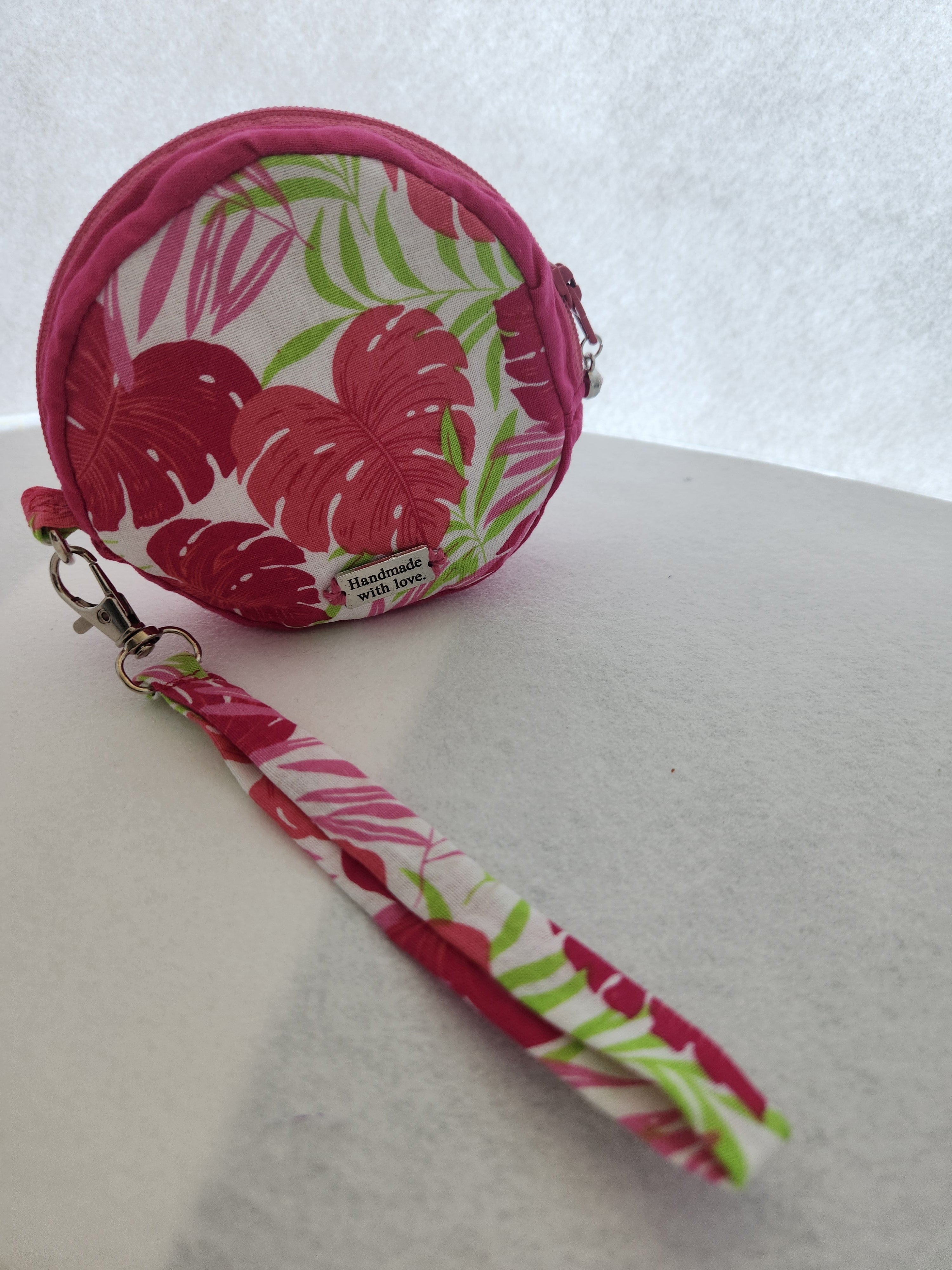 Round coin purse
